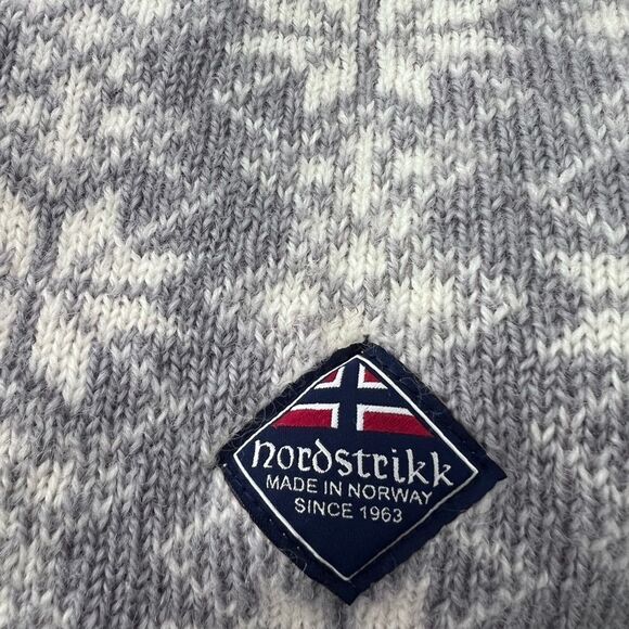 Nordstrikk Norwegian Knitted Scarf - Picture 4 of 4